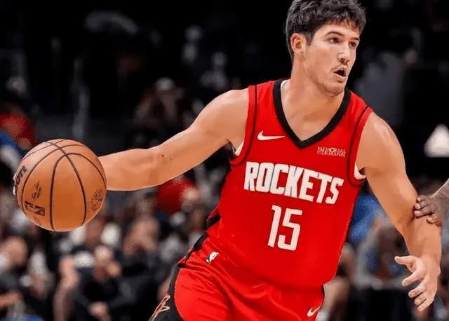 AG体育官方入口-险胜活塞！杜兰特32+7+3，谢泼德18+2又立功，乌度卡也如梦初醒了